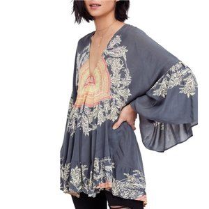 FREE PEOPLE Womens Boho top, dark grey, floral, S